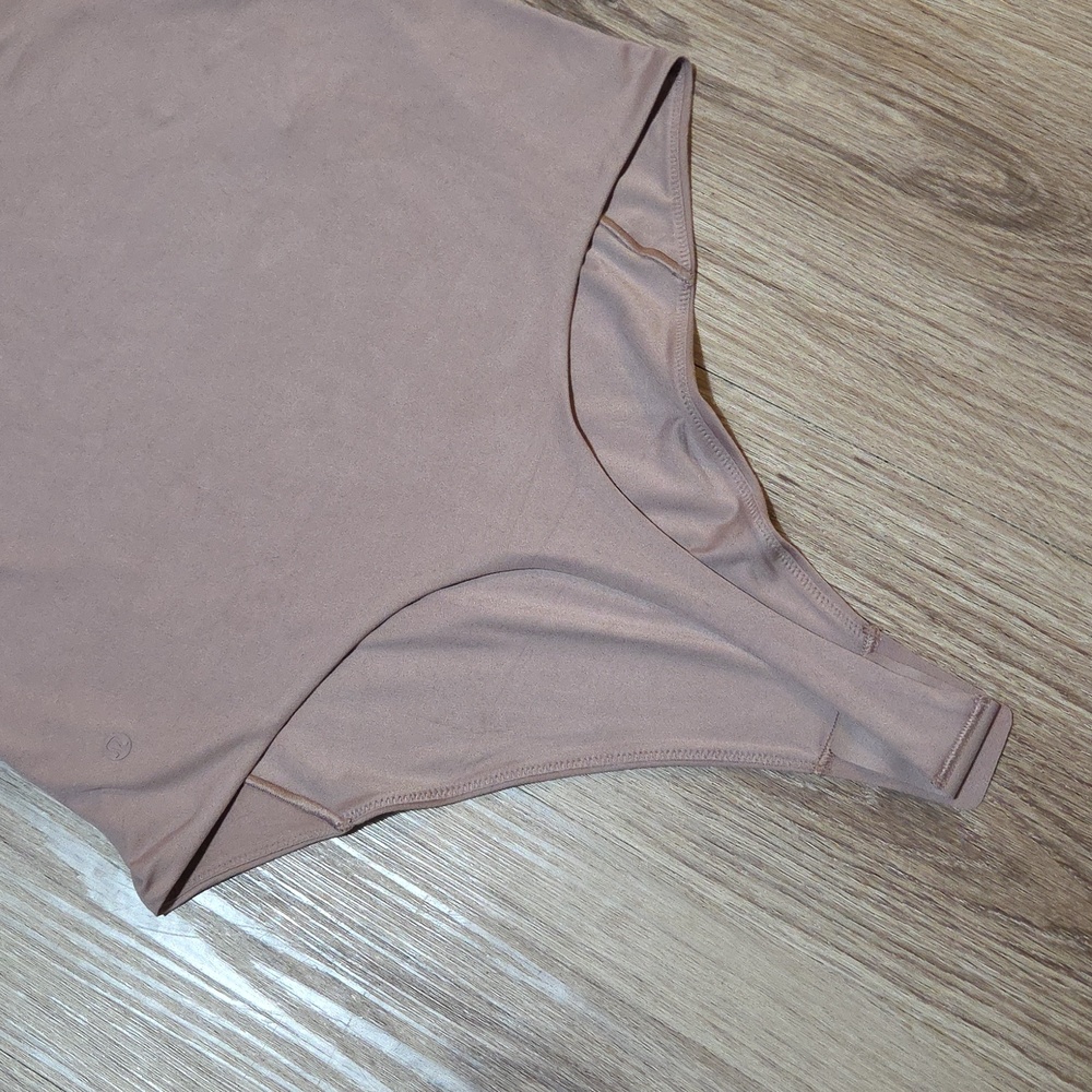Lululemon Wundermost Ultra-Soft Nulu Asymmetrical Bodysuit *Twilight Rose Size L - Picture 8 of 16